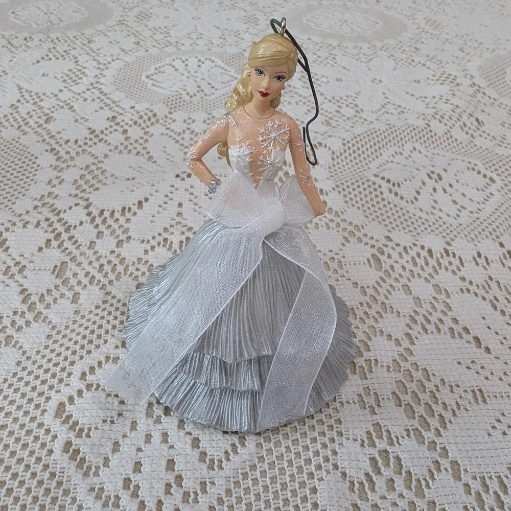 Hallmark Celebration Barbie Ornament 2008 Special Edition Silver Gown Snowflake